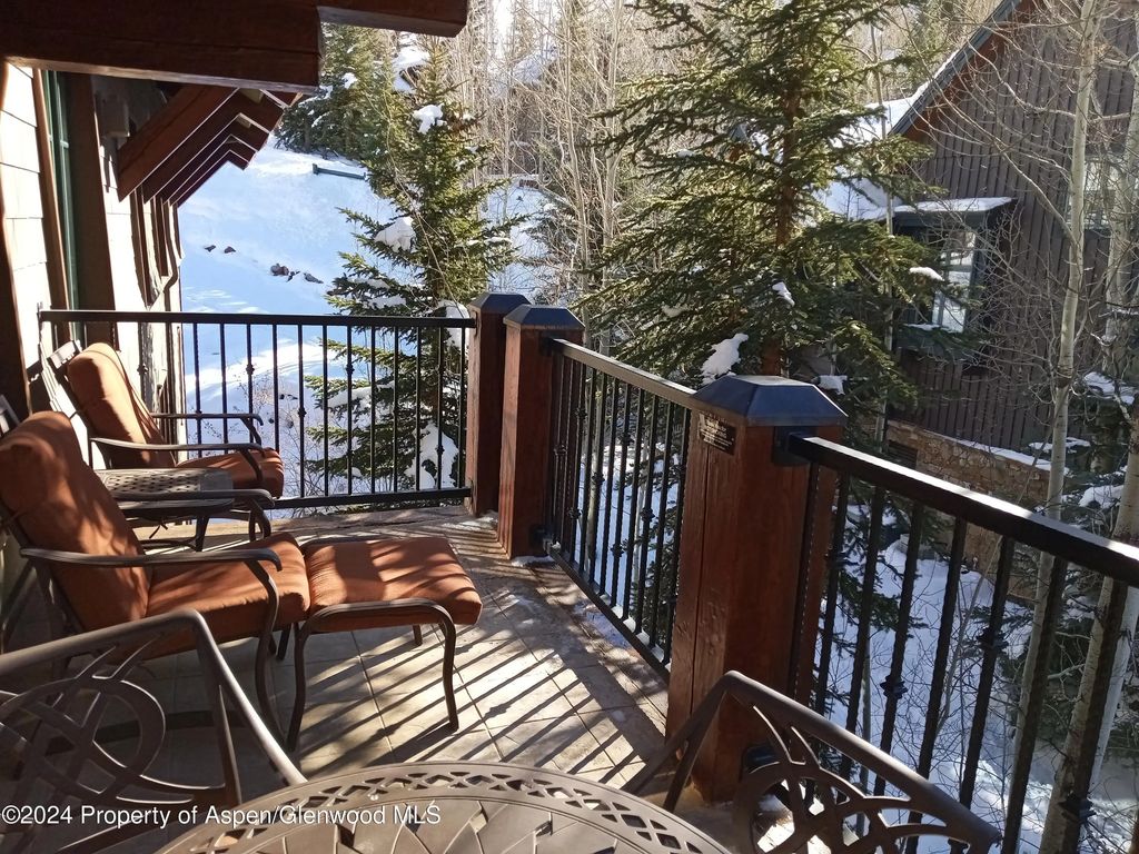 13 of 19 - 0075 Prospector Road Unit 8106 Winter Interest 6, Aspen, CO