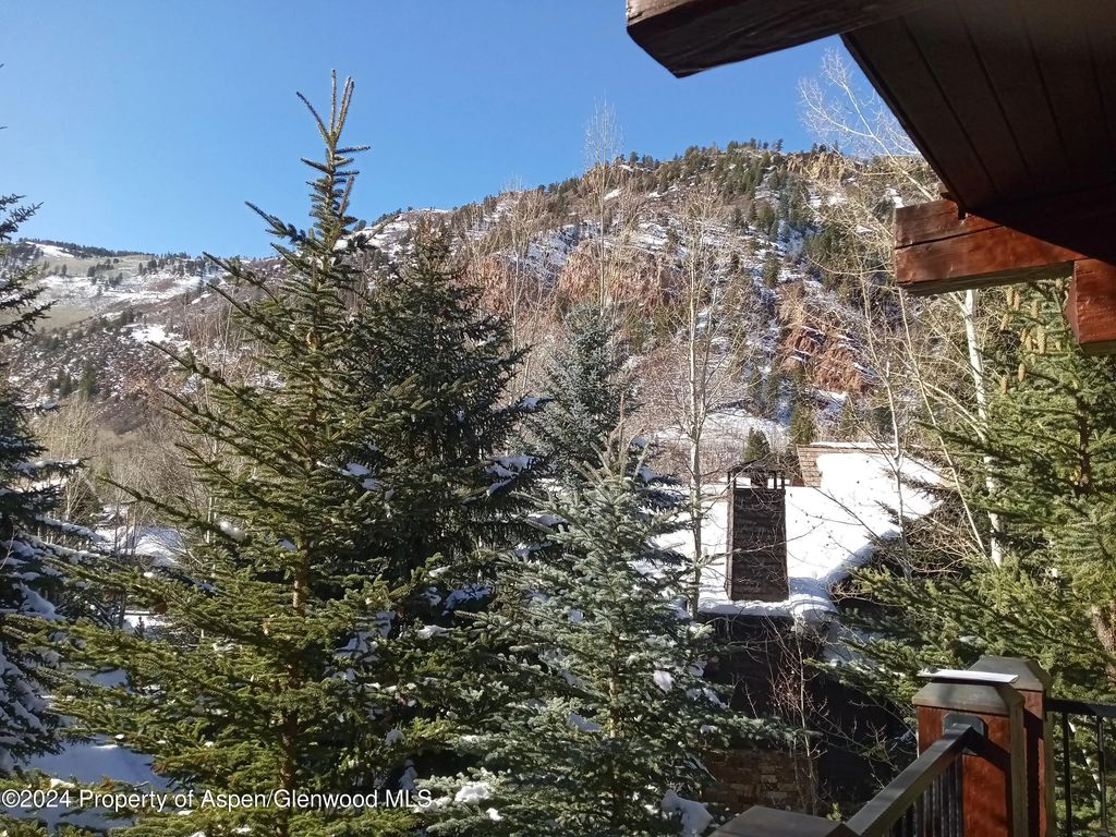 18 of 19 - 0075 Prospector Road Unit 8106 Winter Interest 6, Aspen, CO