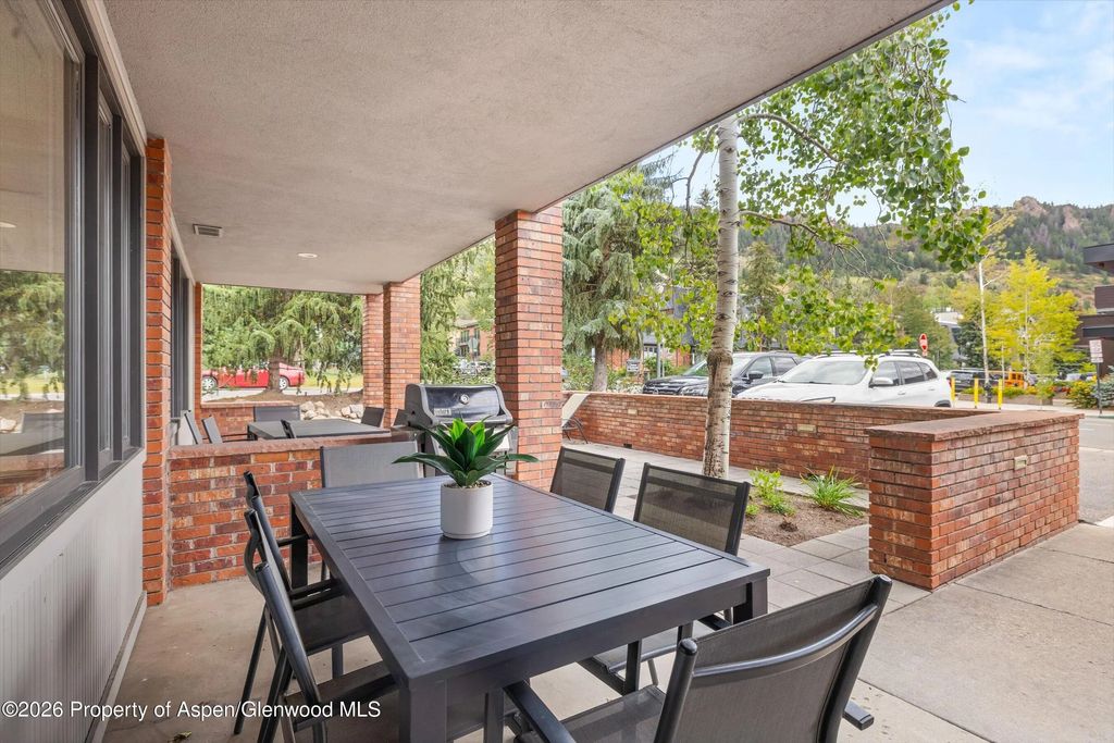 11 of 15 - 450 S Original Street 4, Aspen, CO