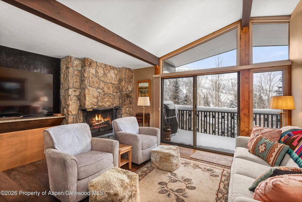 150 Carriage Way 33, Snowmass Village