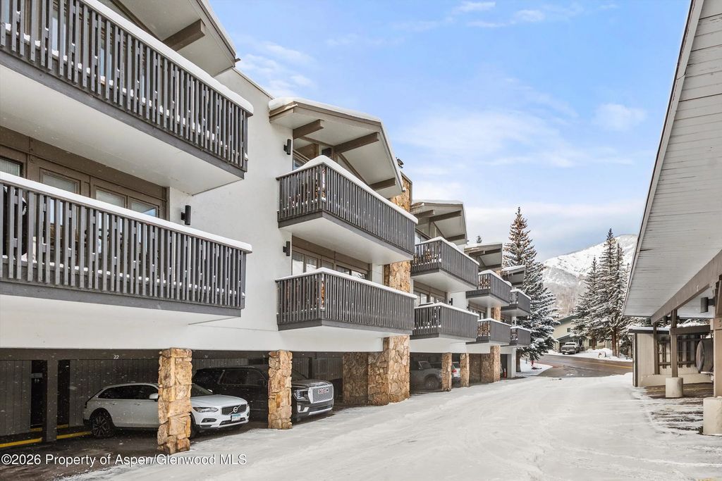 11 of 16 - 150 Carriage Way 33, Snowmass Village, CO