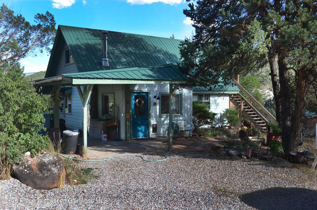 1613 County Road 113, Carbondale