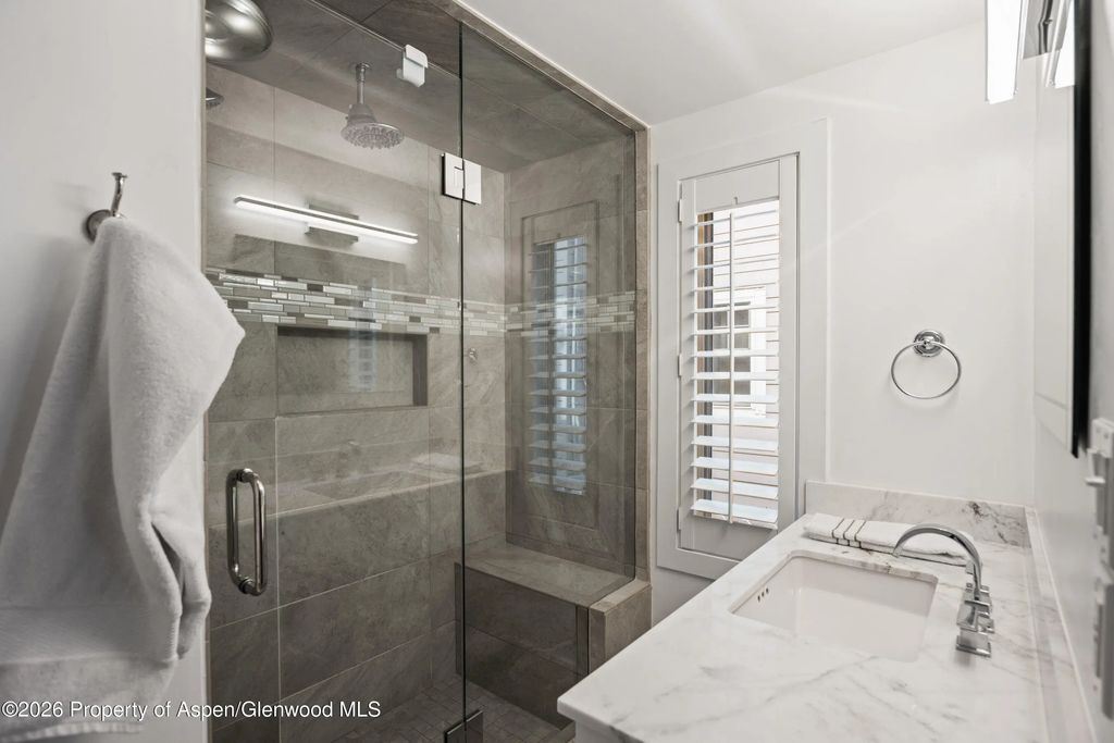 13 of 22 - 825 E Hopkins Avenue 2n, Aspen, CO