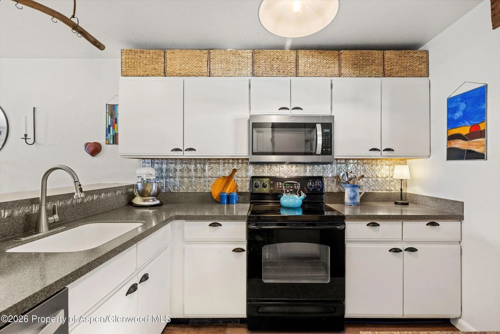 5 of 16 - 405 Park Avenue B2, Basalt, CO
