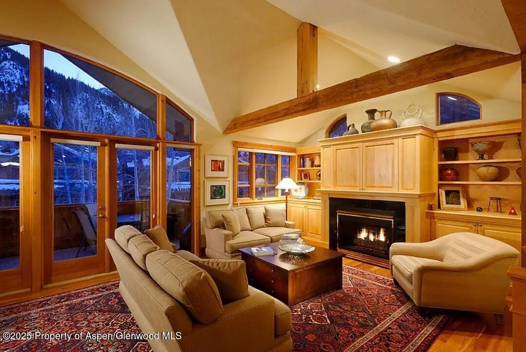 835 E Cooper Avenue 4, Aspen