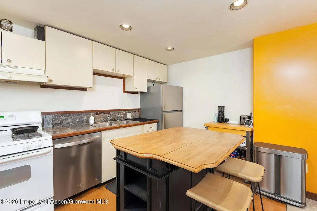12 of 21 - 680 Lincoln Avenue, Carbondale, CO