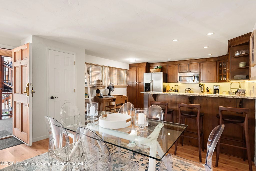 4 of 11 - 835 E Hyman Avenue E, Aspen, CO