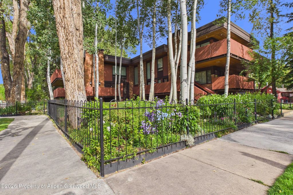 17 of 20 - 400 W Hopkins Avenue 6/7, Aspen, CO