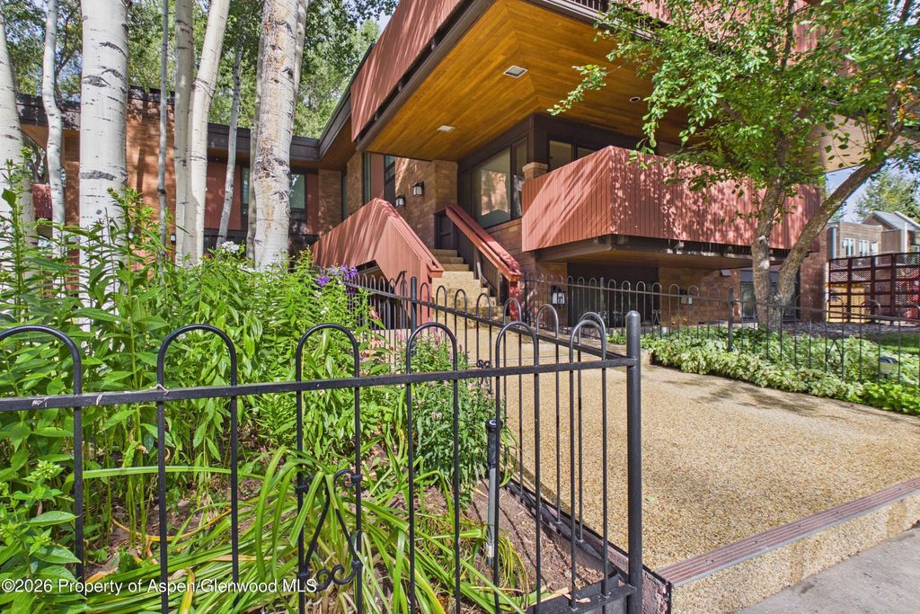 18 of 20 - 400 W Hopkins Avenue 6/7, Aspen, CO