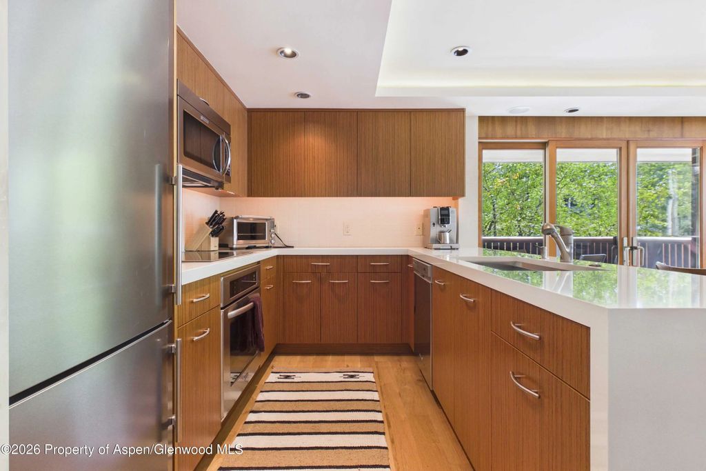 4 of 20 - 400 W Hopkins Avenue 6/7, Aspen, CO
