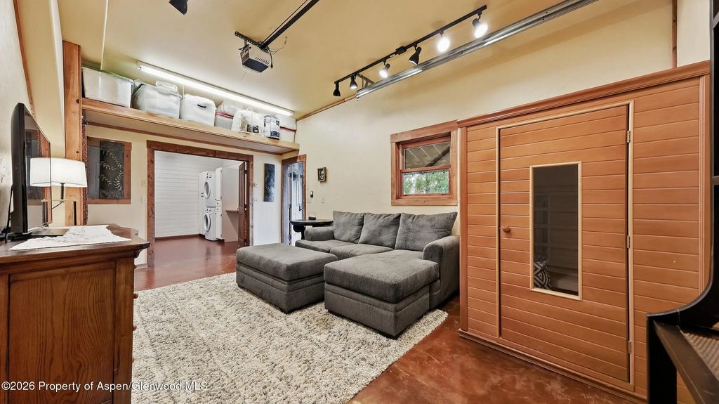 55 of 64 - 420 Mjn Road, Carbondale, CO