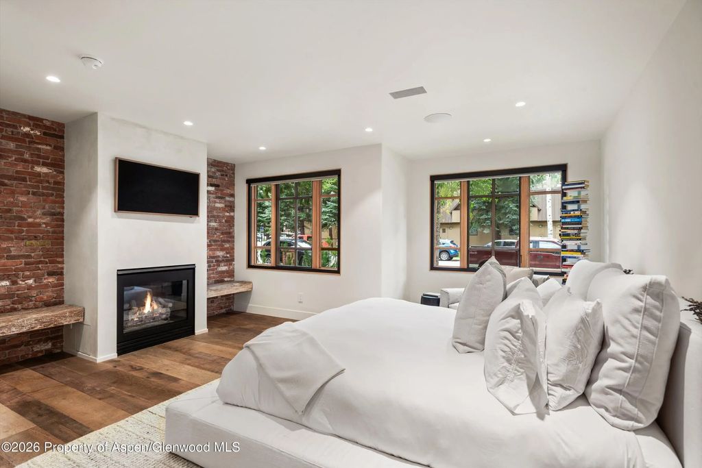 10 of 31 - 830 E Durant Avenue 8, Aspen, CO
