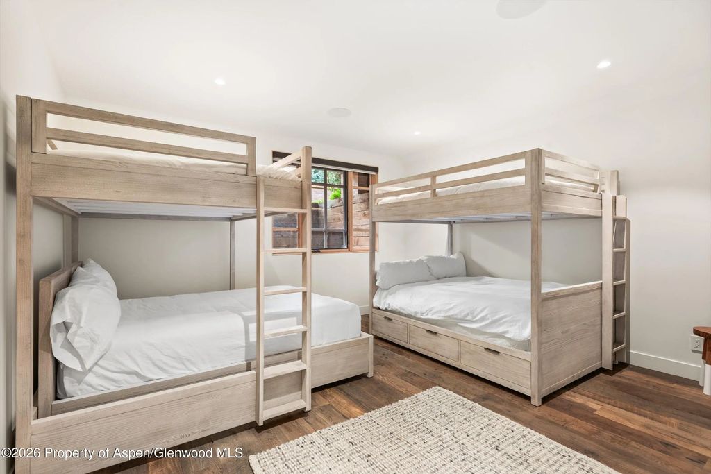 18 of 31 - 830 E Durant Avenue 8, Aspen, CO