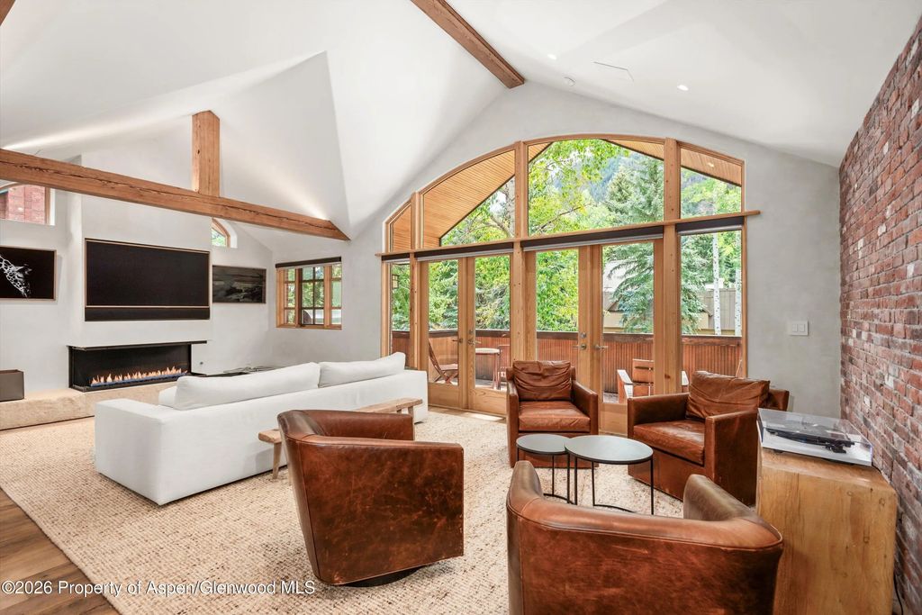 8 of 31 - 830 E Durant Avenue 8, Aspen, CO