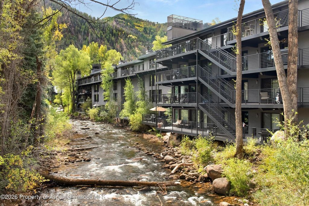 11 of 17 - 1039 E Cooper Avenue 19a, Aspen, CO