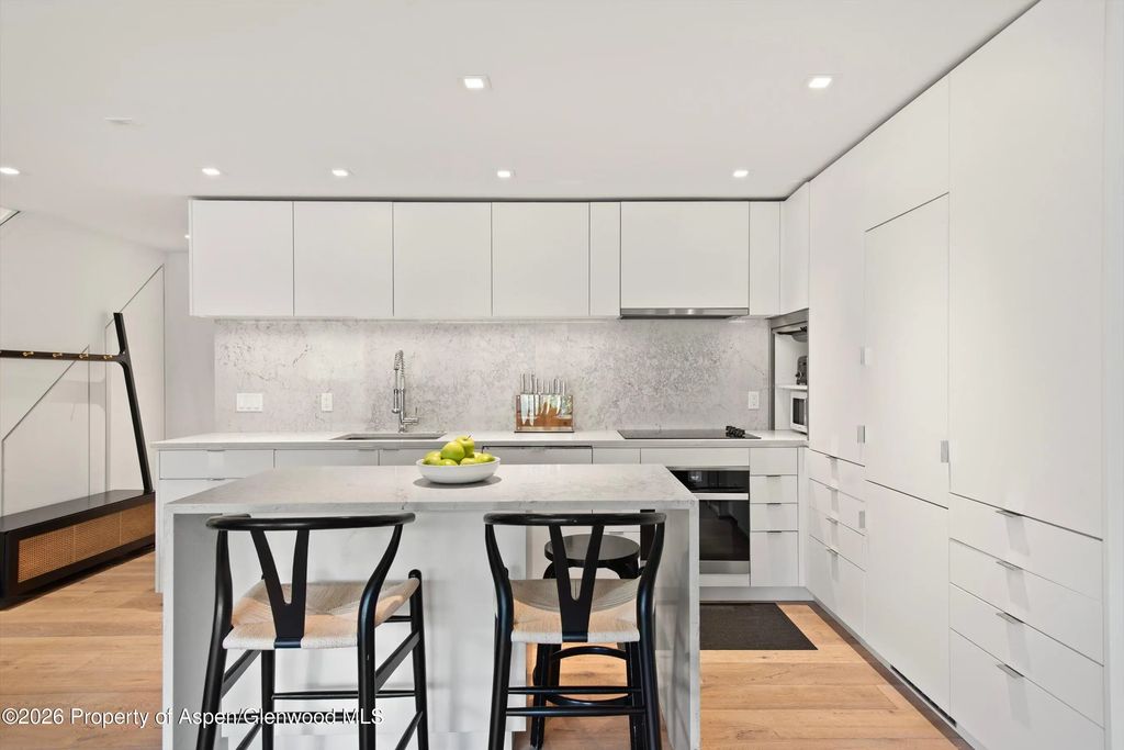 7 of 17 - 1039 E Cooper Avenue 19a, Aspen, CO