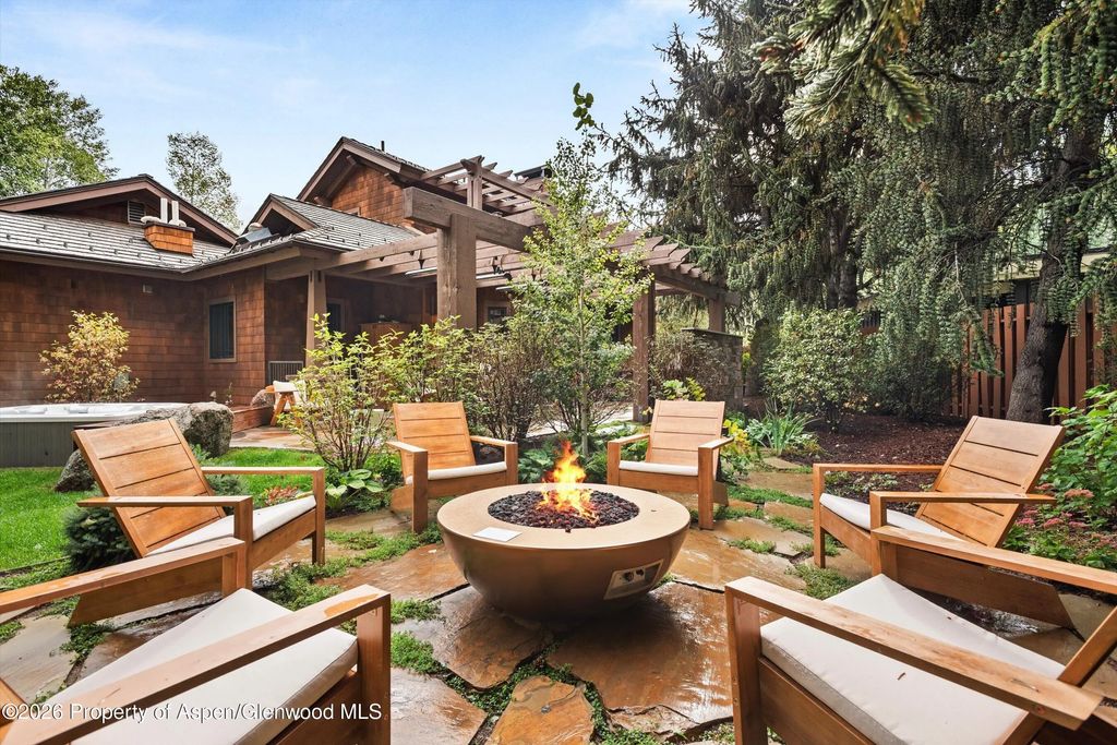 38 of 41 - 1263 Bunny Court 1, Aspen, CO