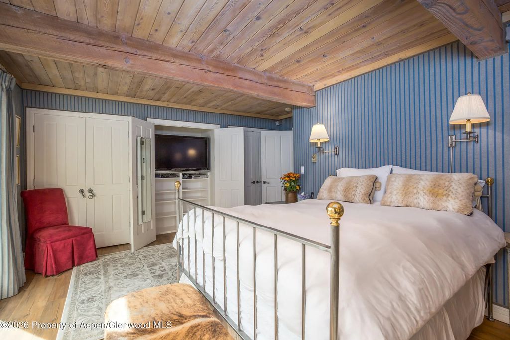 11 of 30 - 1039 E Cooper Avenue 13, Aspen, CO