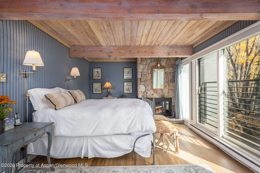 13 of 30 - 1039 E Cooper Avenue 13, Aspen, CO