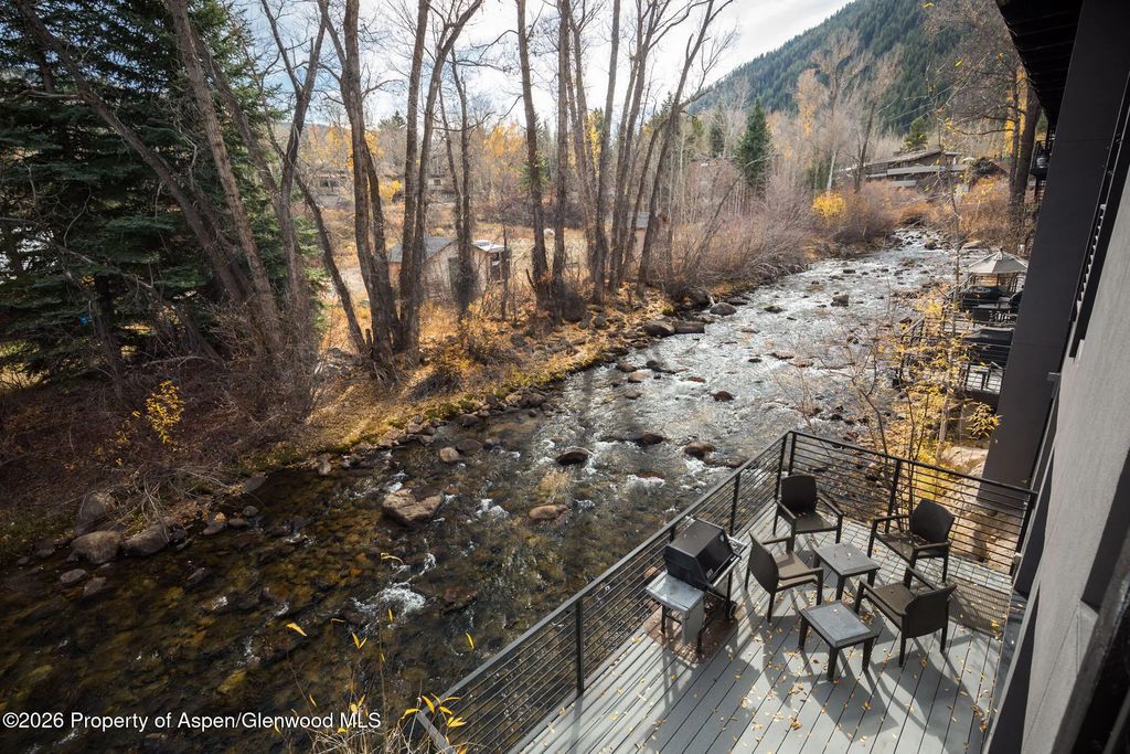4 of 30 - 1039 E Cooper Avenue 13, Aspen, CO
