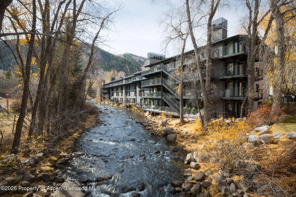 7 of 30 - 1039 E Cooper Avenue 13, Aspen, CO