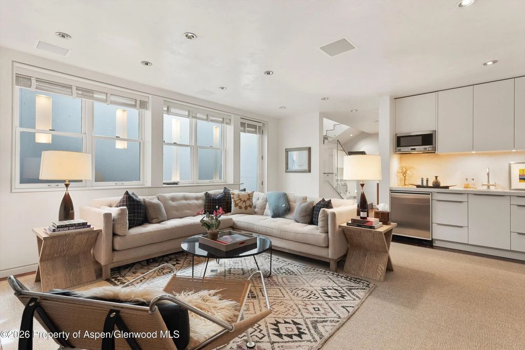 16 of 31 - 629 W Smuggler Street, Aspen, CO