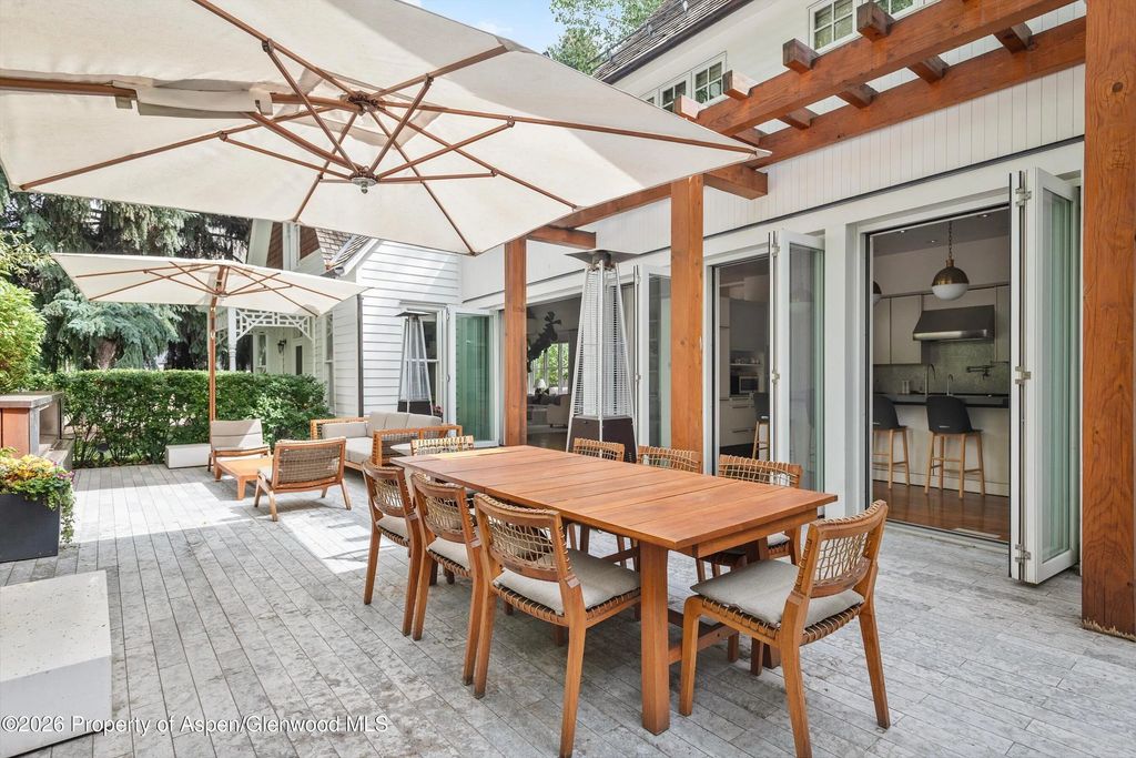 8 of 31 - 629 W Smuggler Street, Aspen, CO