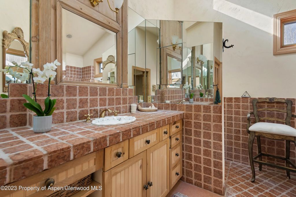 32 of 46 - 184 Mountain Laurel Drive, Aspen, CO