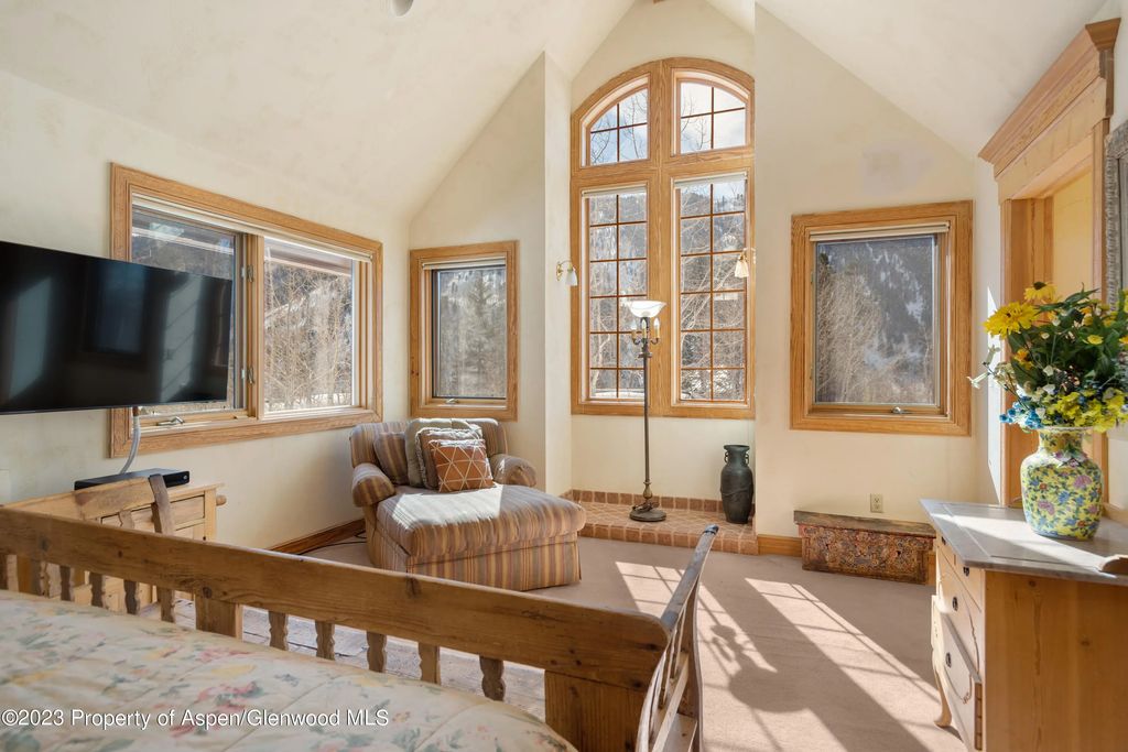 33 of 46 - 184 Mountain Laurel Drive, Aspen, CO