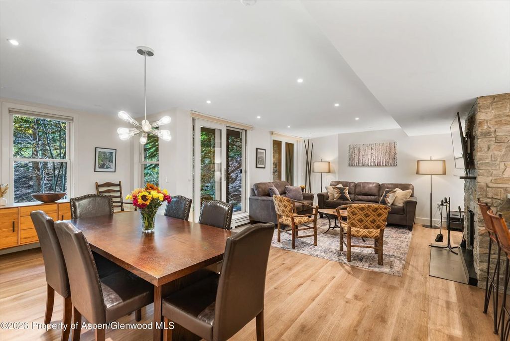 4 of 19 - 425 Wood Road 2, Snowmass Village, CO