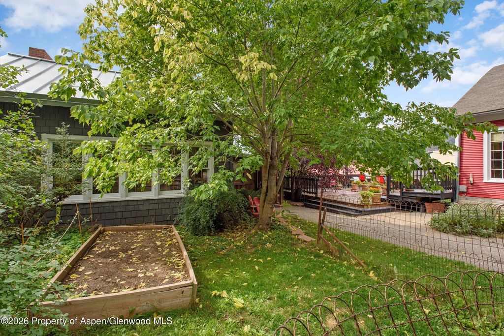 28 of 35 - 1017 Cooper Avenue, Glenwood Springs, CO