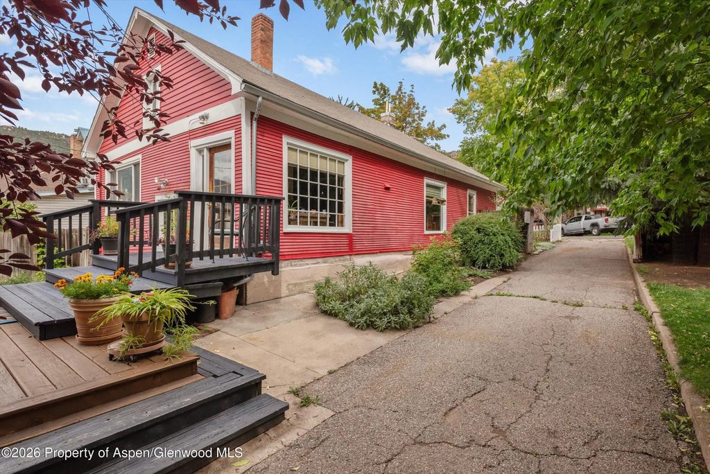 29 of 35 - 1017 Cooper Avenue, Glenwood Springs, CO
