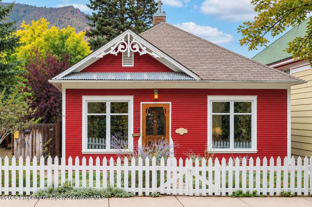 33 of 35 - 1017 Cooper Avenue, Glenwood Springs, CO