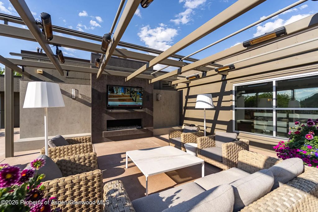 20 of 27 - 501 E Dean Street F410, Aspen, CO