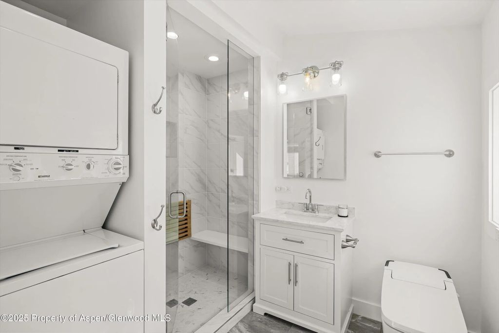 18 of 22 - 132 Maple Lane, Aspen, CO