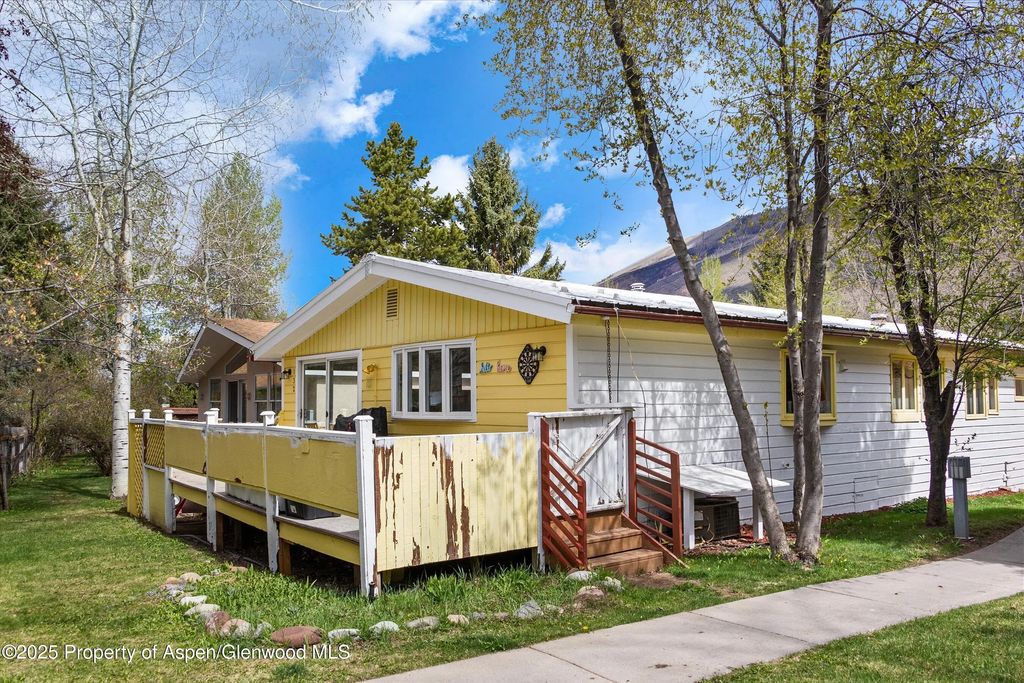 21 of 22 - 132 Maple Lane, Aspen, CO