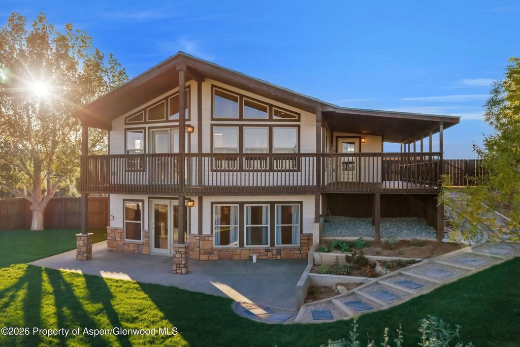 4 of 68 - 425 County Road 209, Craig, CO