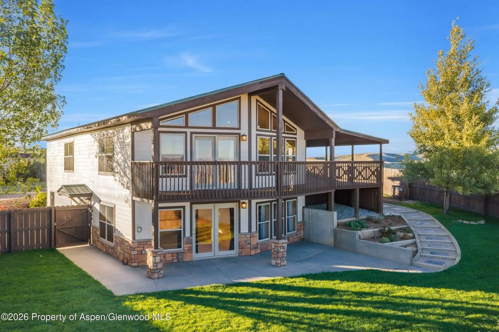 6 of 68 - 425 County Road 209, Craig, CO