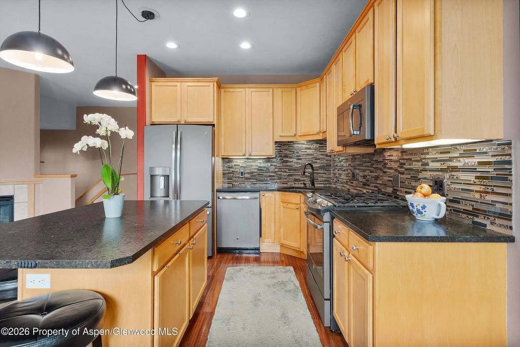10 of 35 - 2728 Graceland Drive, Carbondale, CO