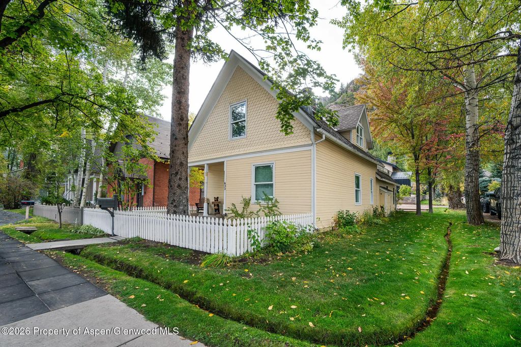 39 of 46 - 633 W Main Street, Aspen, CO