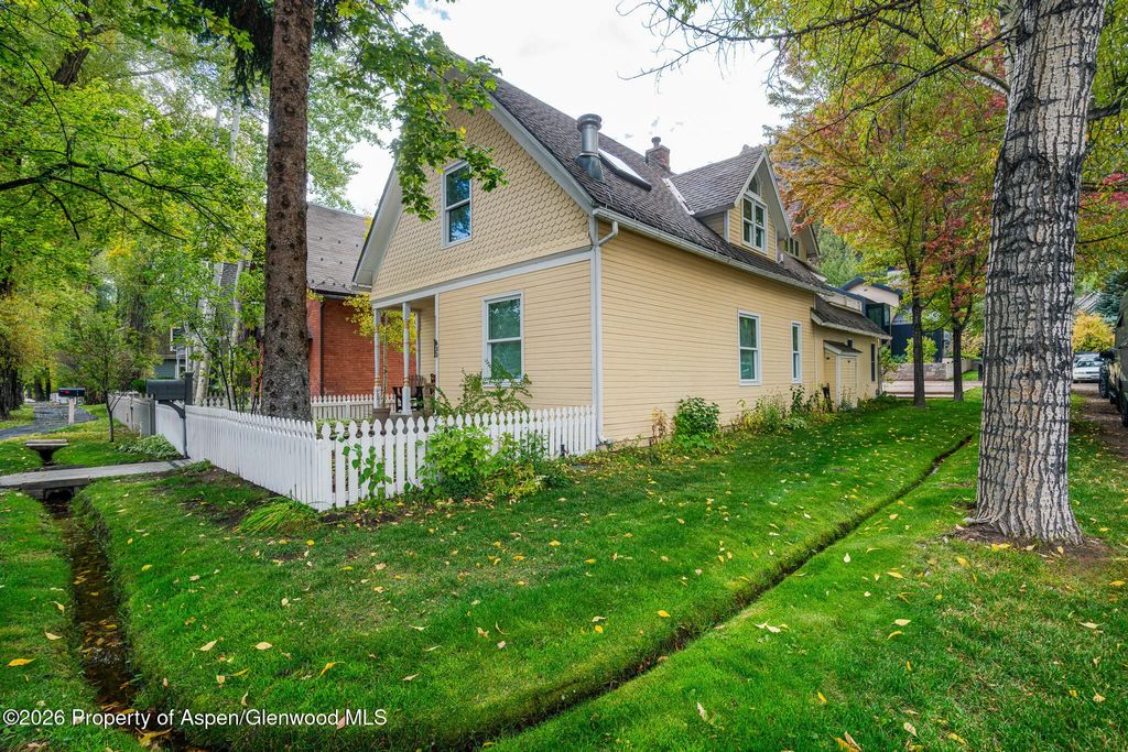 43 of 46 - 633 W Main Street, Aspen, CO