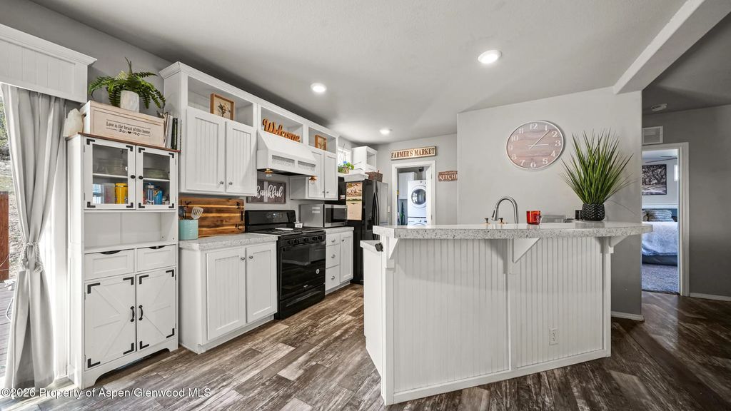 14 of 34 - 831 County Road 237, Silt, CO