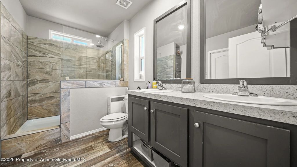 19 of 34 - 831 County Road 237, Silt, CO