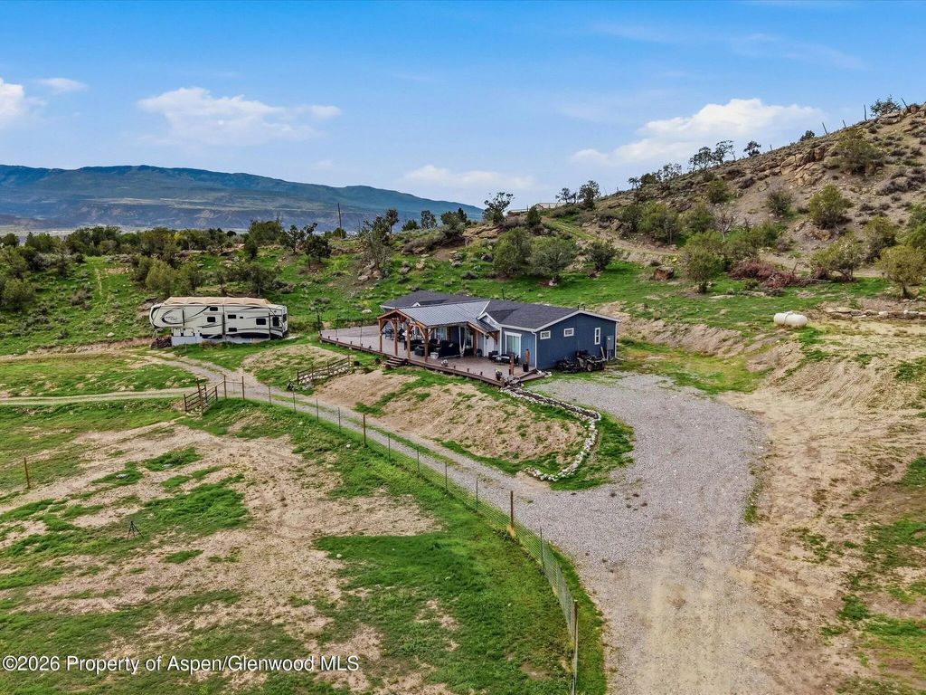 4 of 34 - 831 County Road 237, Silt, CO