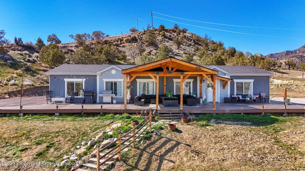5 of 34 - 831 County Road 237, Silt, CO