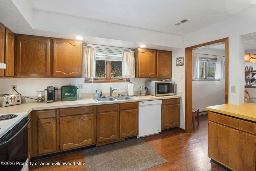 6 of 22 - 546 Traver Trail, Glenwood Springs, CO