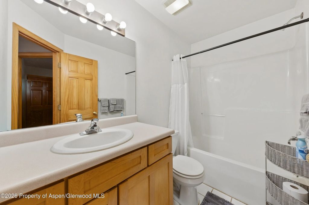 13 of 27 - 4266 Morgan Street, Glenwood Springs, CO