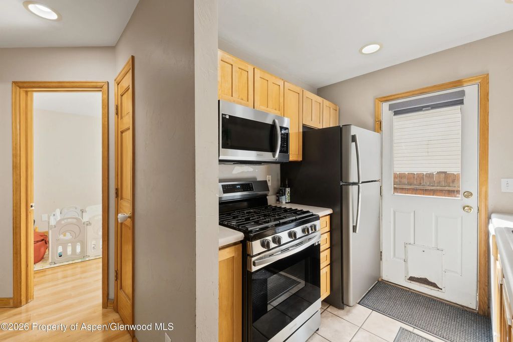 8 of 27 - 4266 Morgan Street, Glenwood Springs, CO