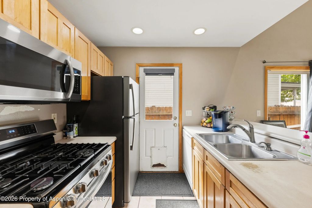 9 of 27 - 4266 Morgan Street, Glenwood Springs, CO