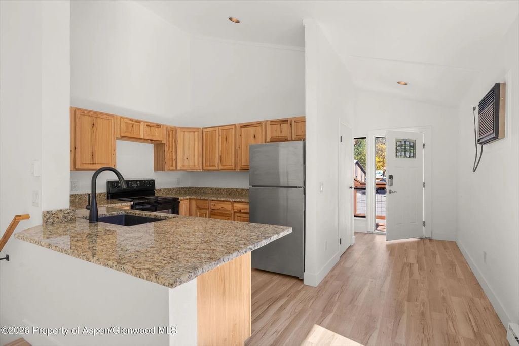 4 of 19 - 2503 Cisar Court 2e, Glenwood Springs, CO